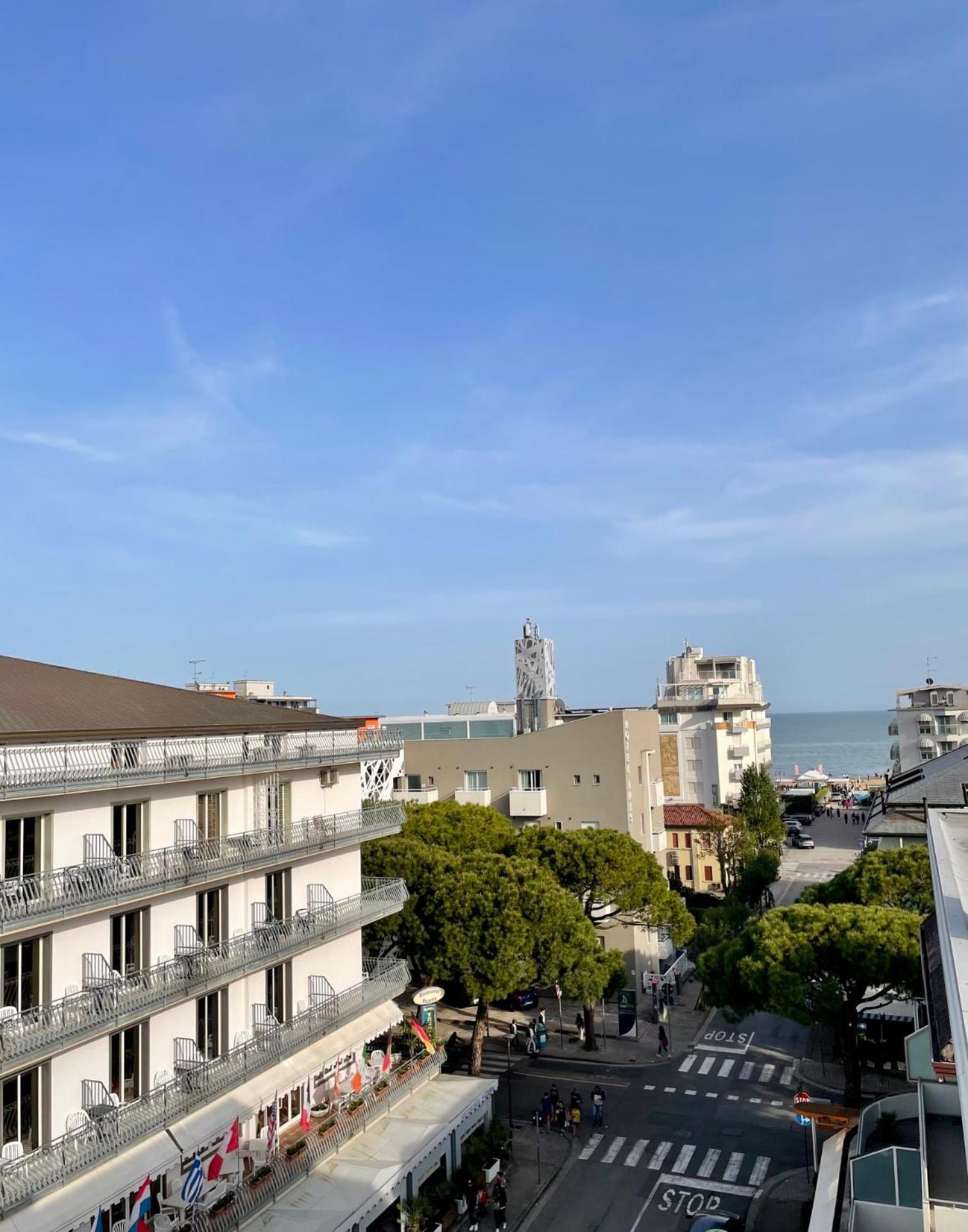 Hotel Portofino Lido di Jesolo Exterior photo