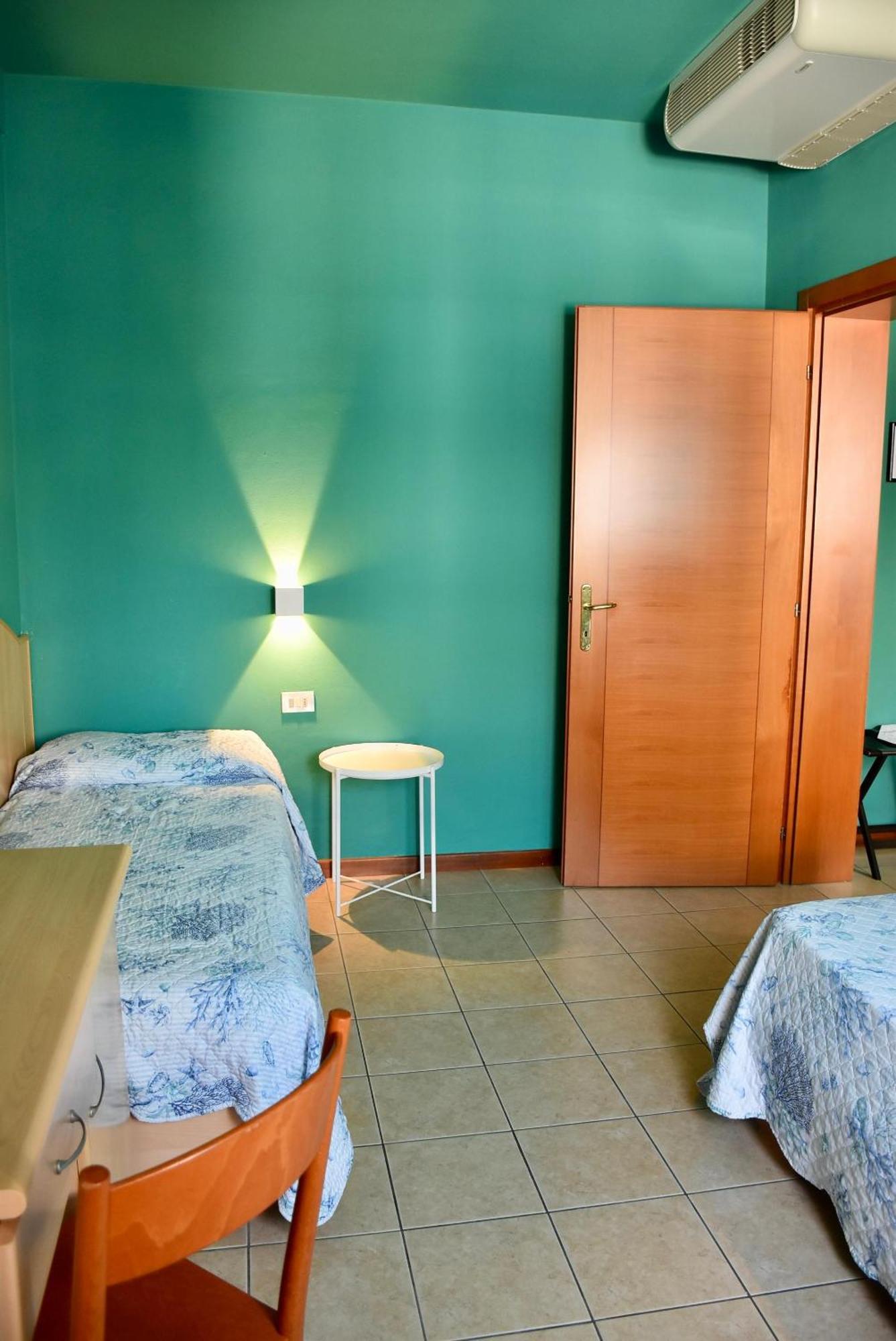 Hotel Portofino Lido di Jesolo Exterior photo